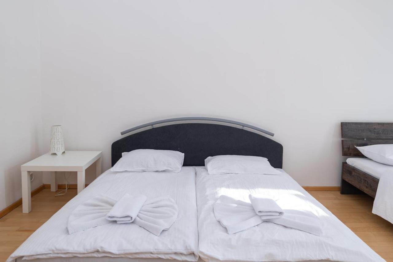 Spacious In The Heart Of * Praga