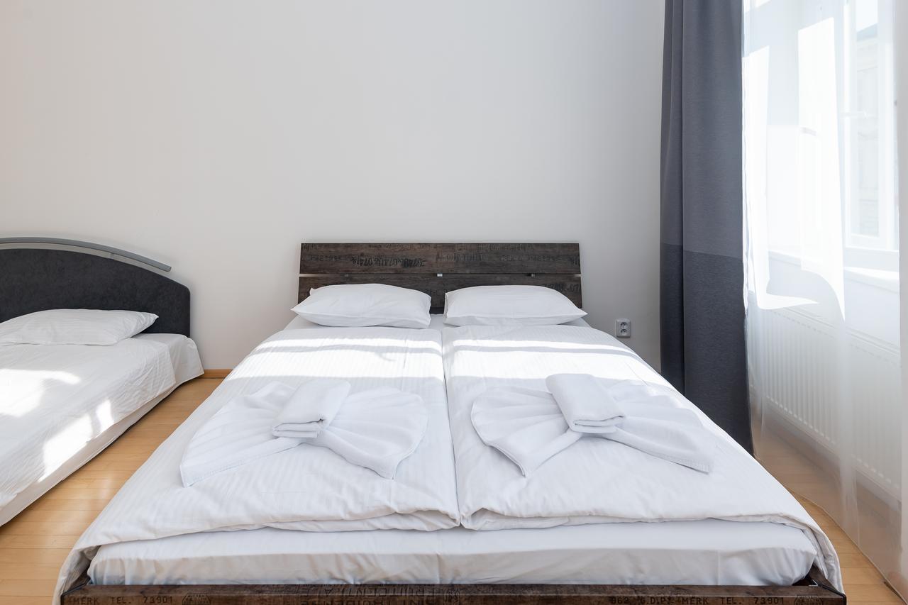 Spacious In The Heart Of Apartament Praga